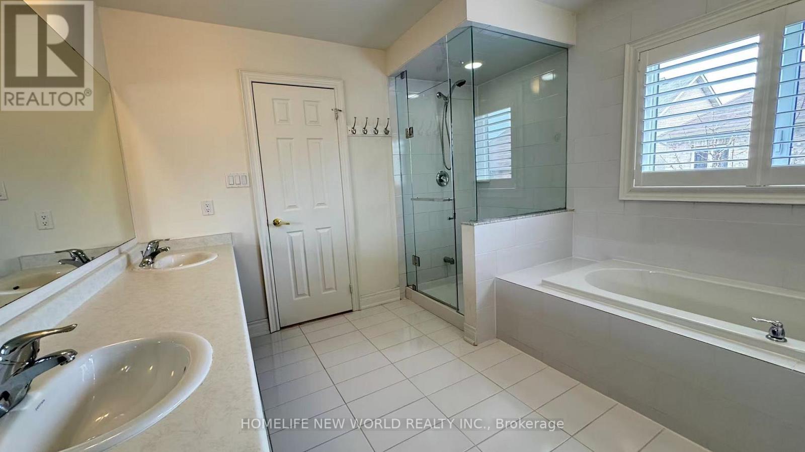 114 Hua Du Avenue, Markham, Ontario  L6C 0P9 - Photo 11 - N13181732