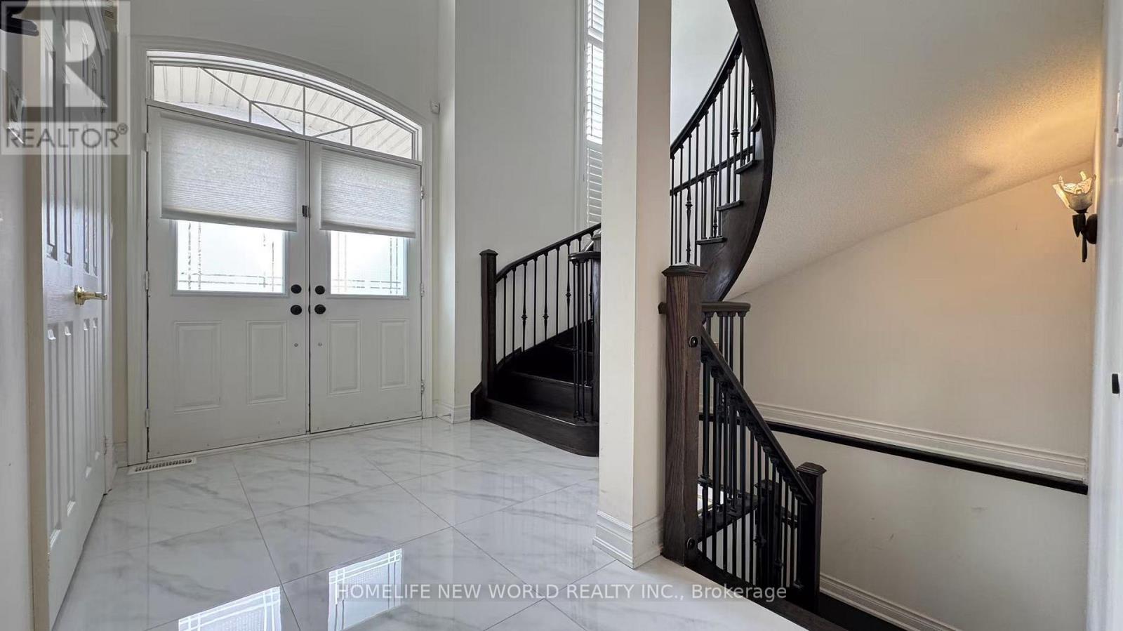 114 Hua Du Avenue, Markham, Ontario  L6C 0P9 - Photo 2 - N13181732