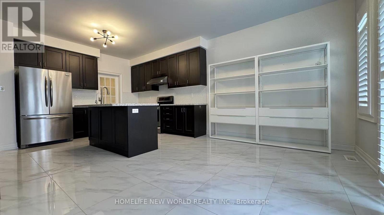 114 Hua Du Avenue, Markham, Ontario  L6C 0P9 - Photo 5 - N13181732