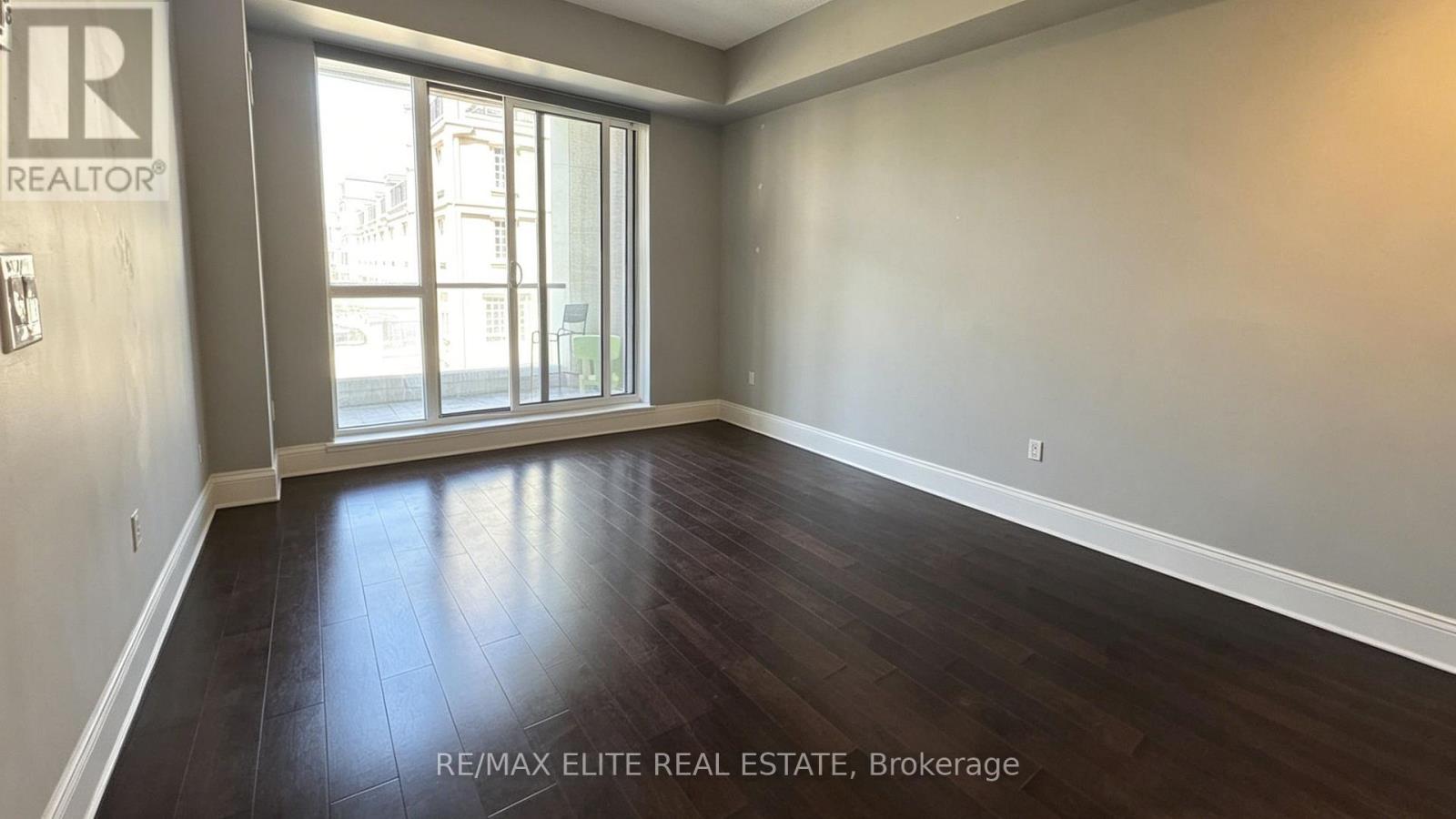 201 - 1 Upper Duke Crescent, Markham, Ontario  L6G 0B6 - Photo 3 - N13181756