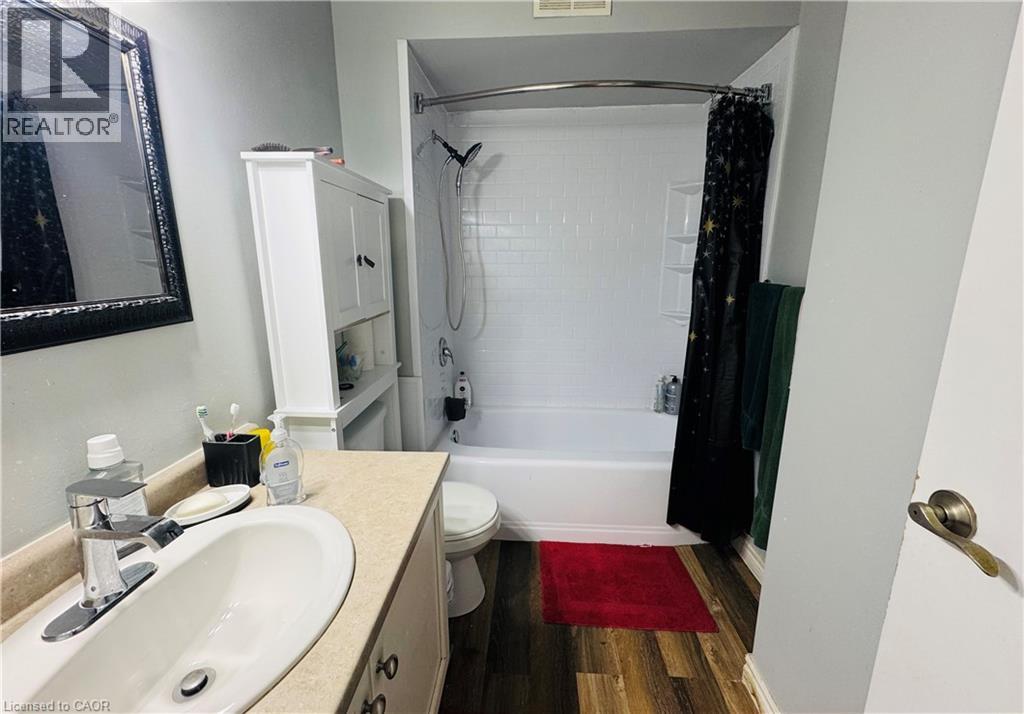 350 Quigley Road Unit# 222-Bedroom#3, Hamilton, Ontario  L8K 5N2 - Photo 8 - 40833917