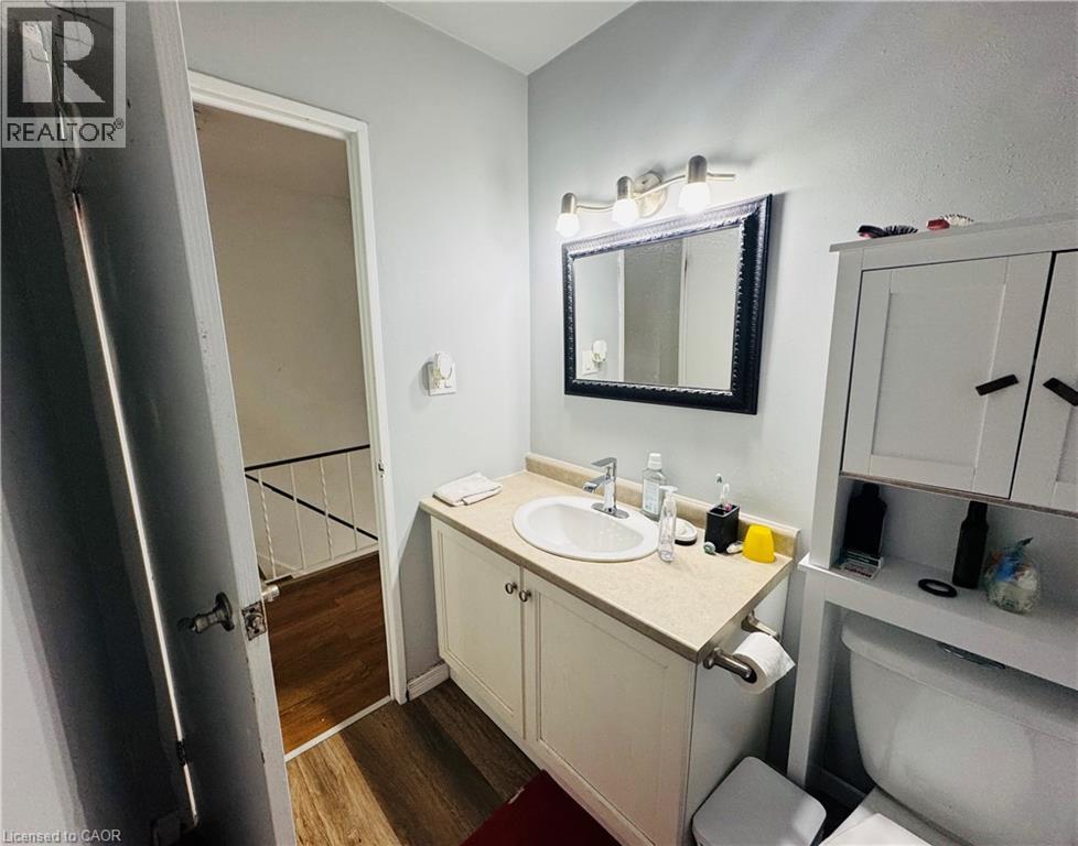 350 Quigley Road Unit# 222-Bedroom#3, Hamilton, Ontario  L8K 5N2 - Photo 9 - 40833917