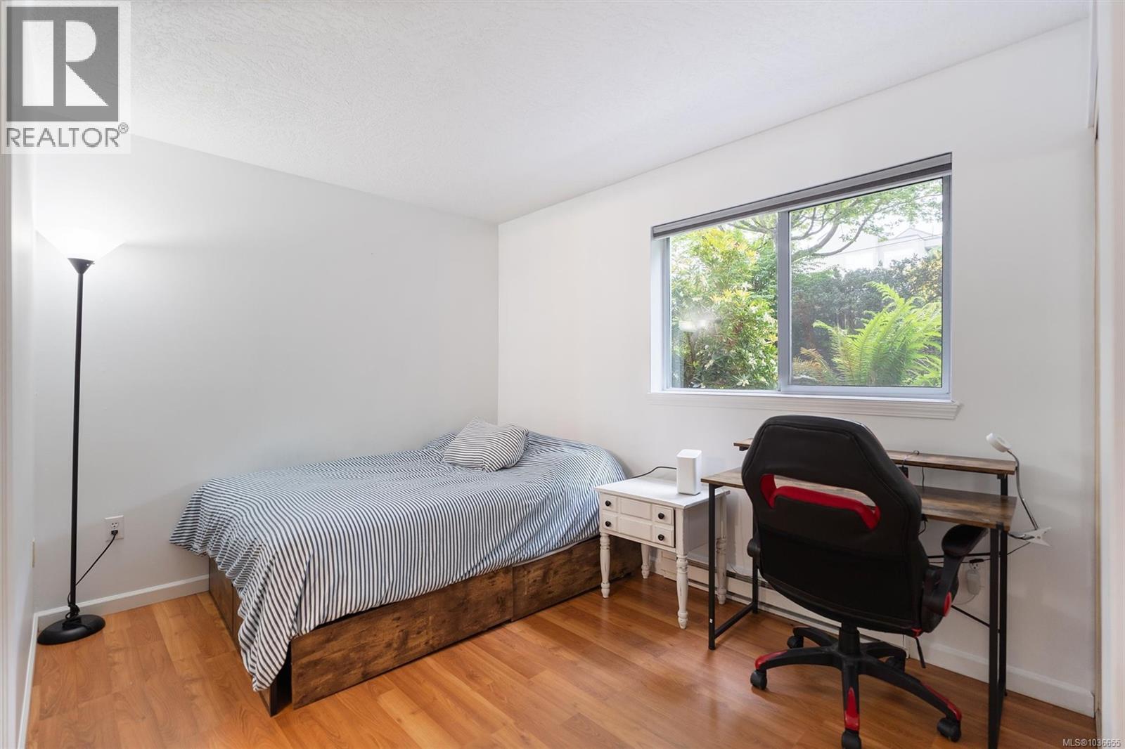 105 1055 Hillside Ave, Victoria, British Columbia  V8T 2A4 - Photo 10 - 1036655