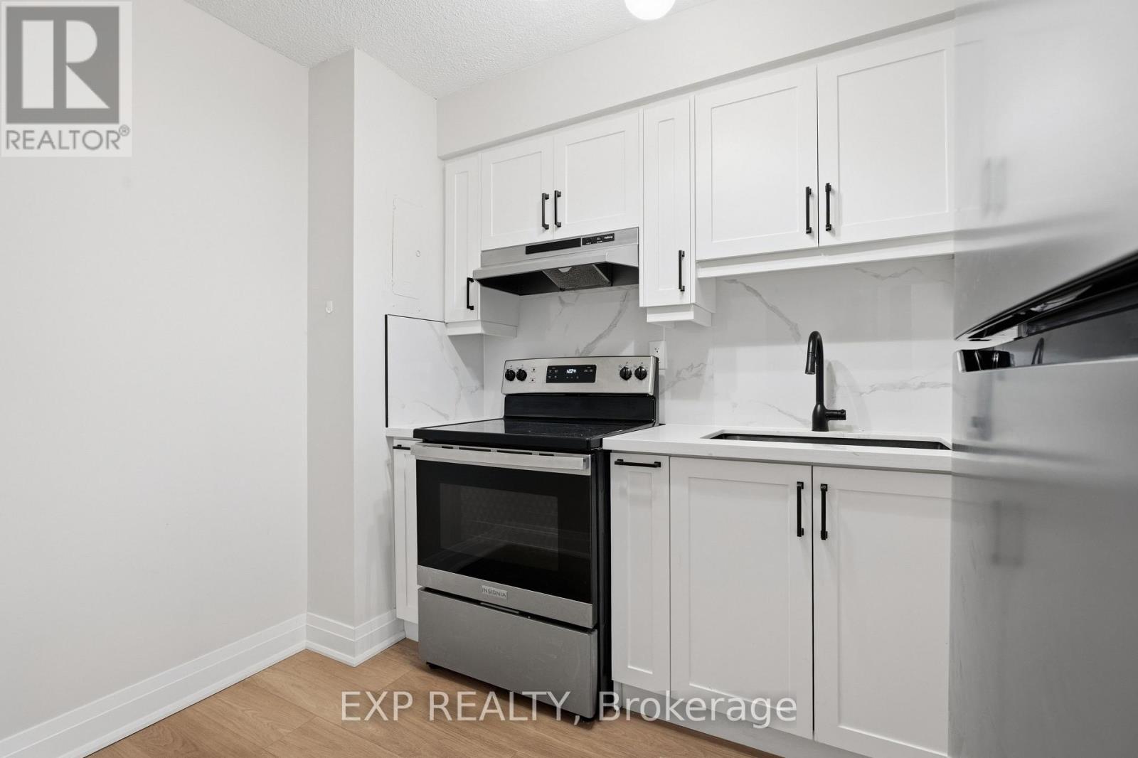 1005 - 975 Warwick Court, Burlington, Ontario  L7T 3Z7 - Photo 10 - W13181612