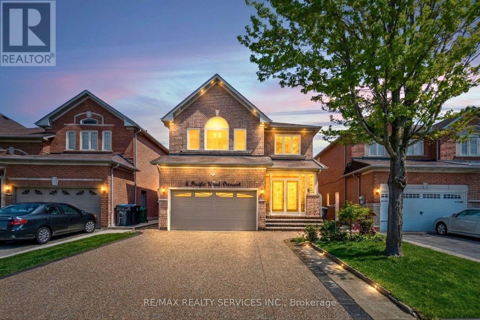 8 PACIFIC WIND CRESCENT, Brampton, Ontario