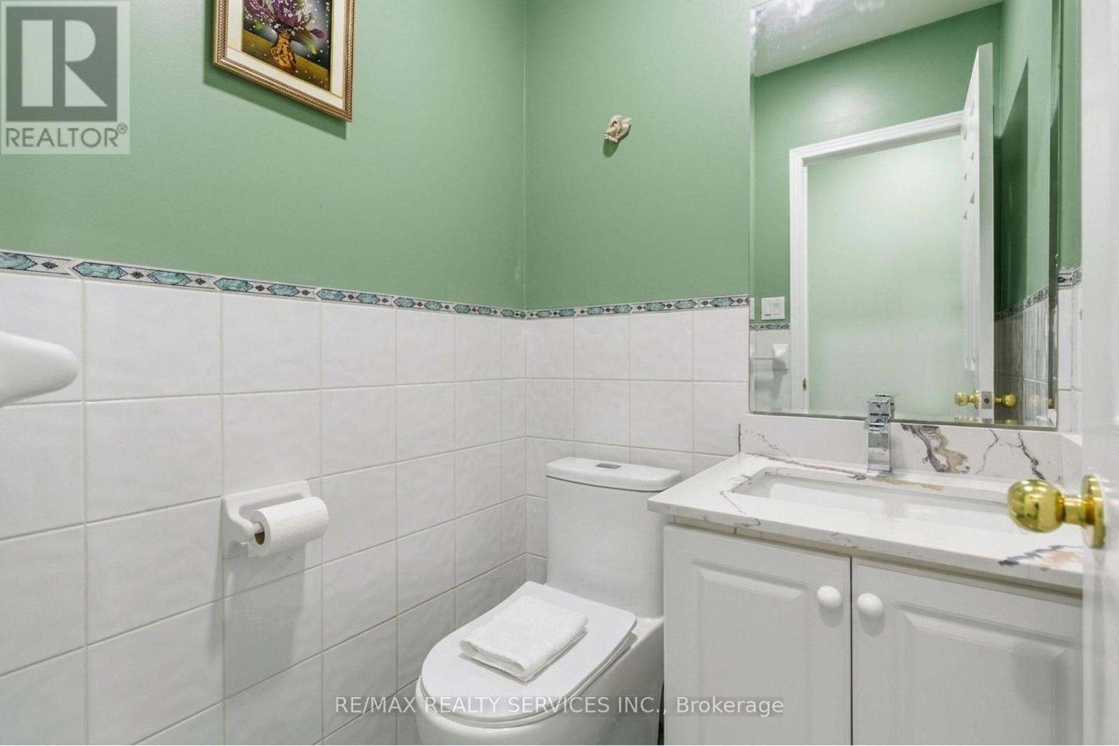 8 Pacific Wind Crescent, Brampton, Ontario  L6R 1Z9 - Photo 10 - W13181760