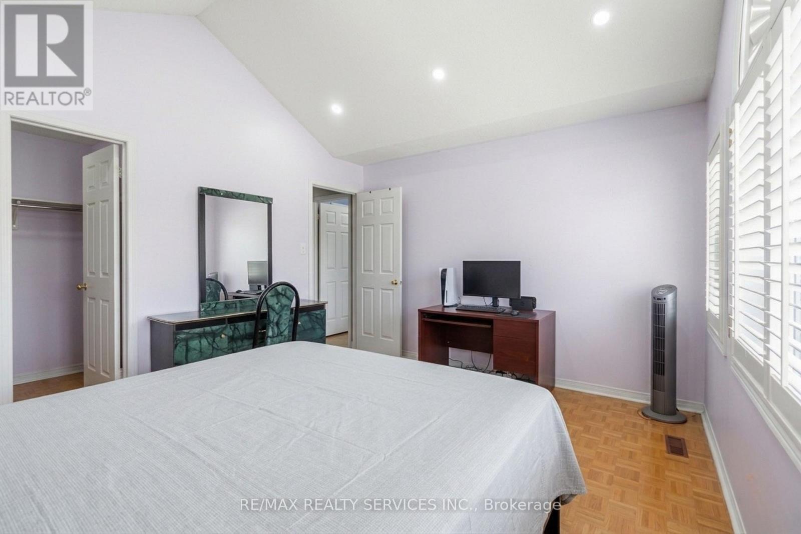 8 Pacific Wind Crescent, Brampton, Ontario  L6R 1Z9 - Photo 18 - W13181760