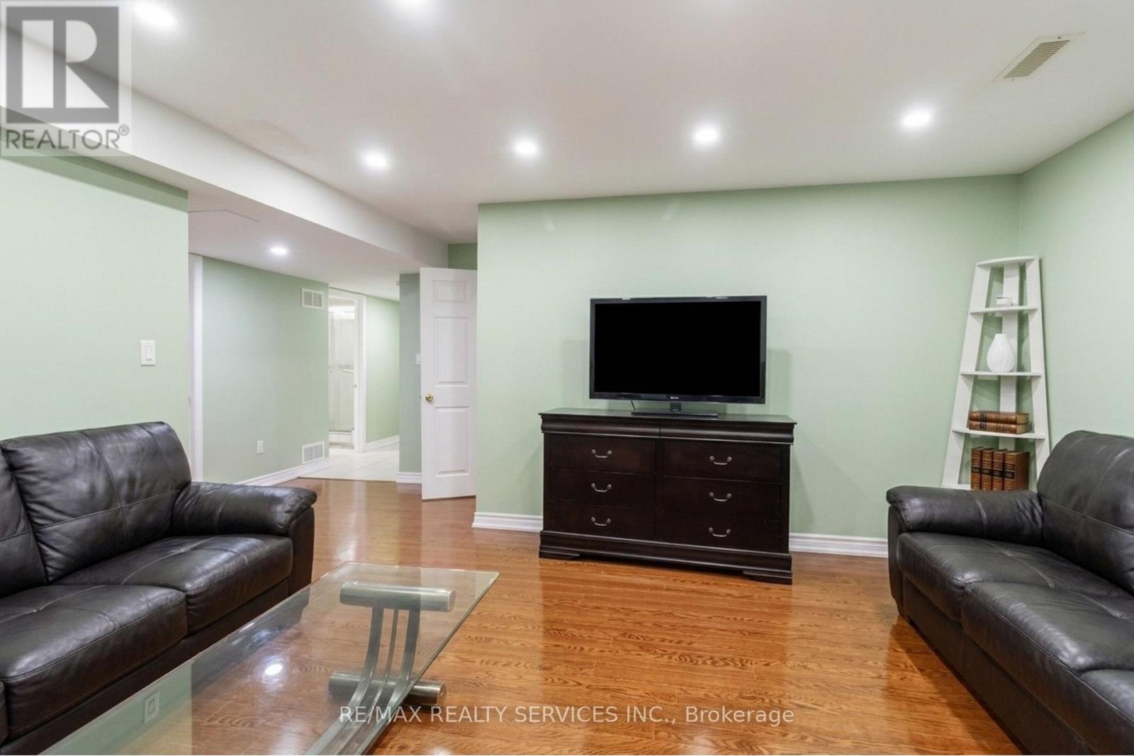 8 Pacific Wind Crescent, Brampton, Ontario  L6R 1Z9 - Photo 27 - W13181760
