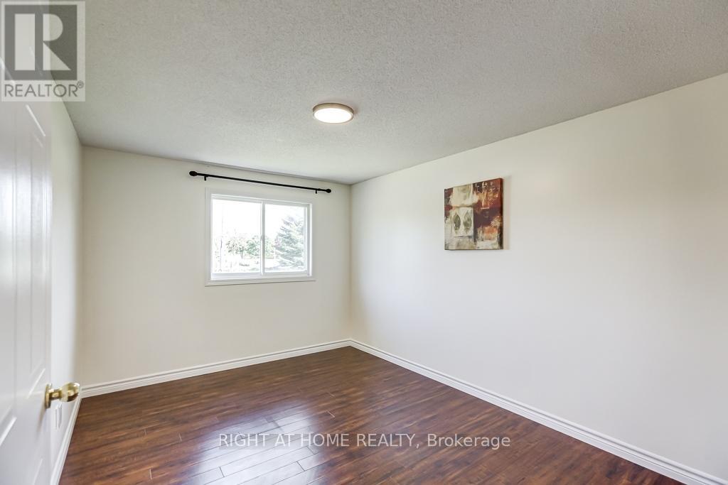 402 Lausanne Crescent, Waterloo, Ontario  N2T 2X6 - Photo 22 - X13181580