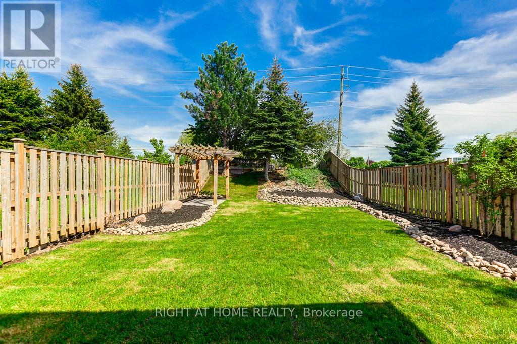 402 Lausanne Crescent, Waterloo, Ontario  N2T 2X6 - Photo 34 - X13181580