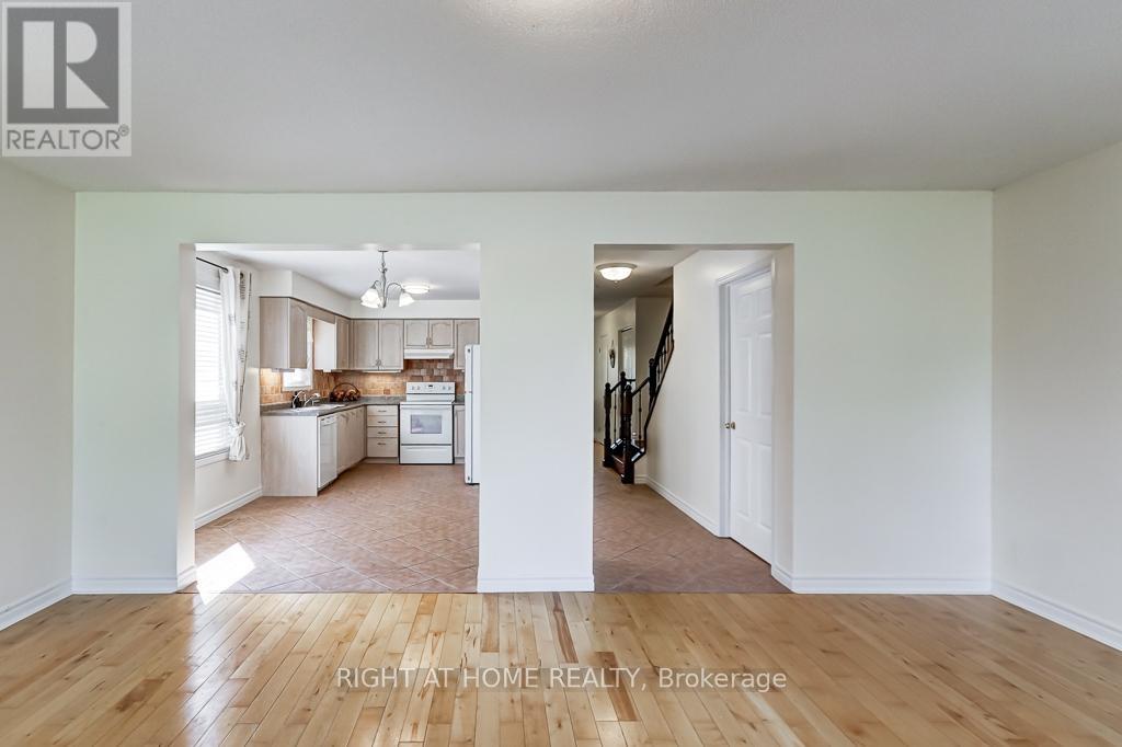 402 Lausanne Crescent, Waterloo, Ontario  N2T 2X6 - Photo 9 - X13181580