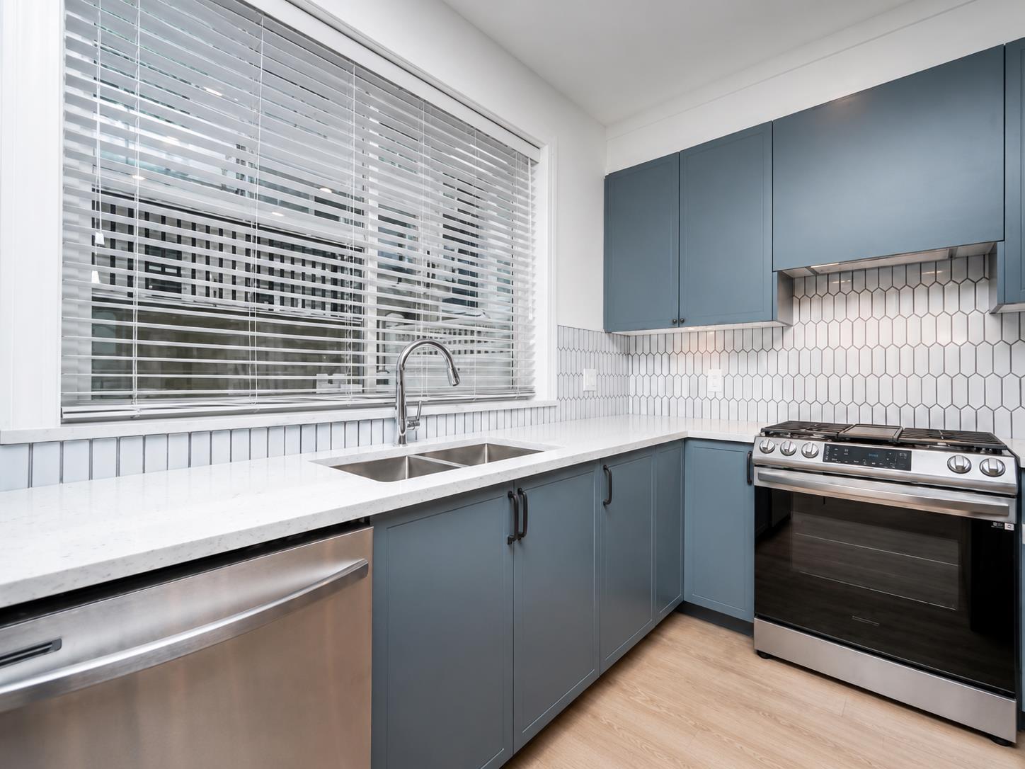 32 14355 62 Avenue, Surrey, British Columbia V3X 0K6 - Photo 2 - R3125476