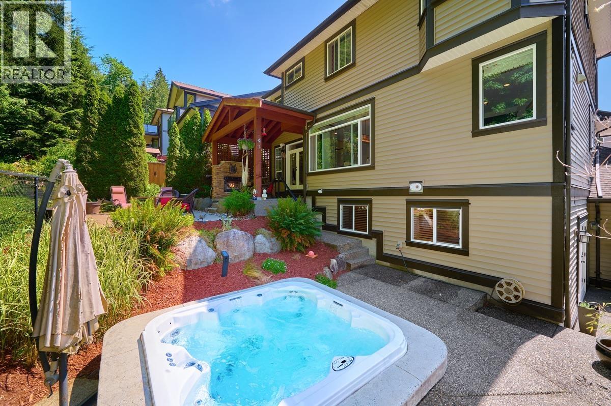 13451 235 Street, Maple Ridge, British Columbia  V4R 2W3 - Photo 3 - R3128362