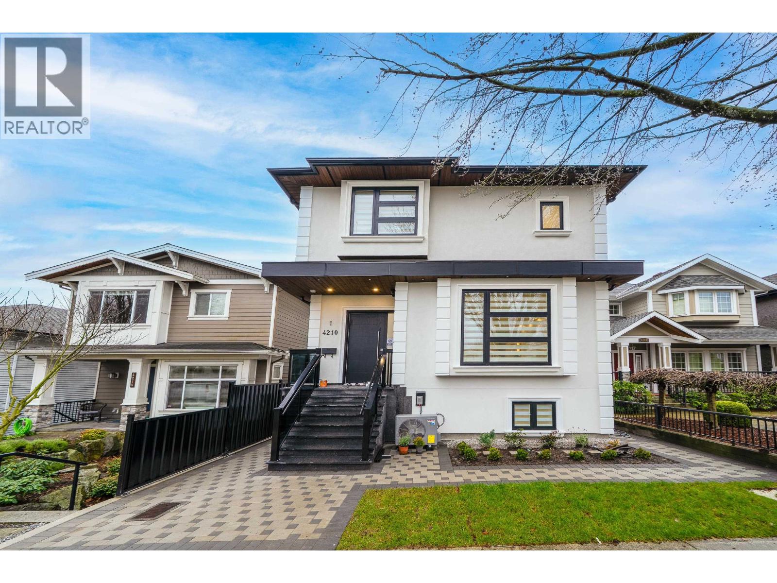 1 4210 UNION STREET, Burnaby, British Columbia