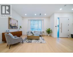2 4210 UNION STREET, Burnaby, British Columbia