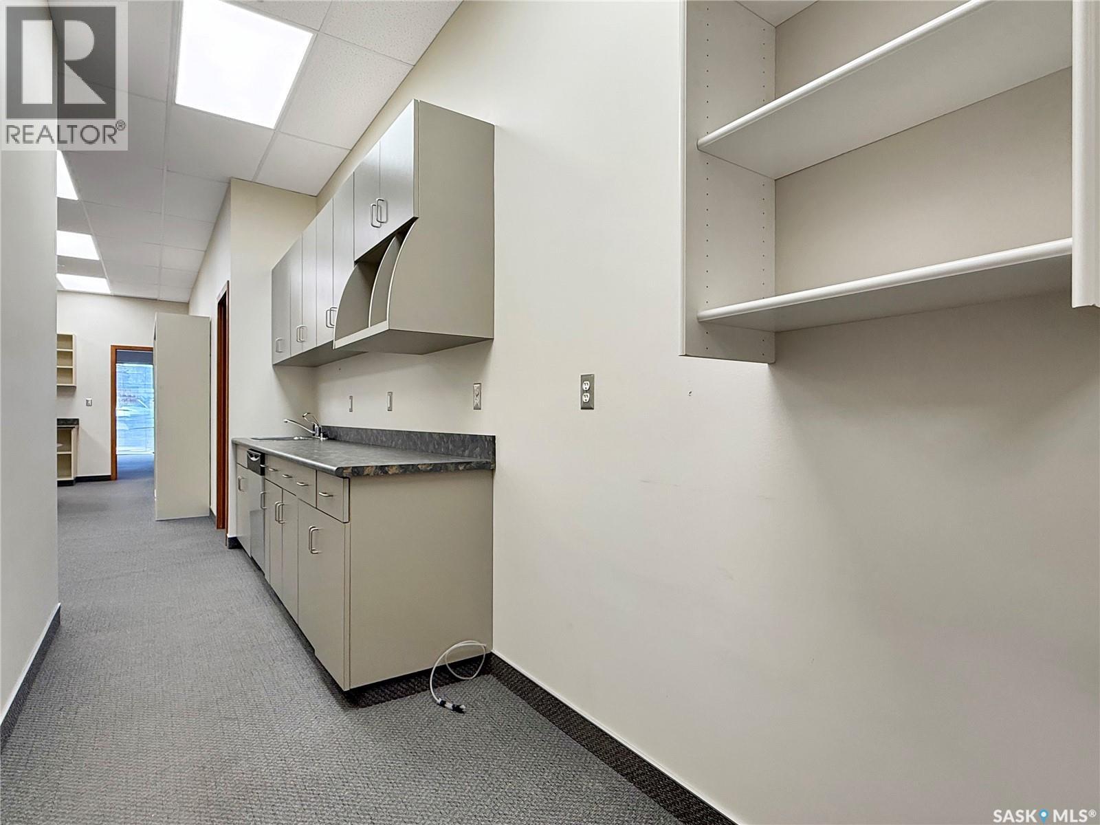 7&8 1071 Central Avenue, Swift Current, Saskatchewan  S9H 2A8 - Photo 13 - SK036864