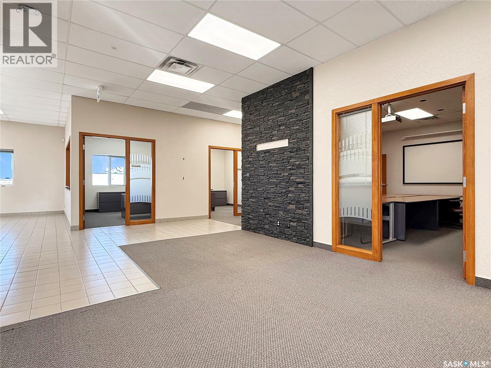 7&8 1071 Central Avenue, Swift Current, Saskatchewan  S9H 2A8 - Photo 8 - SK036864