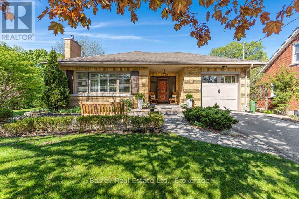 52 FOREST HILL DRIVE, guelph (dovercliffe park/old university), Ontario