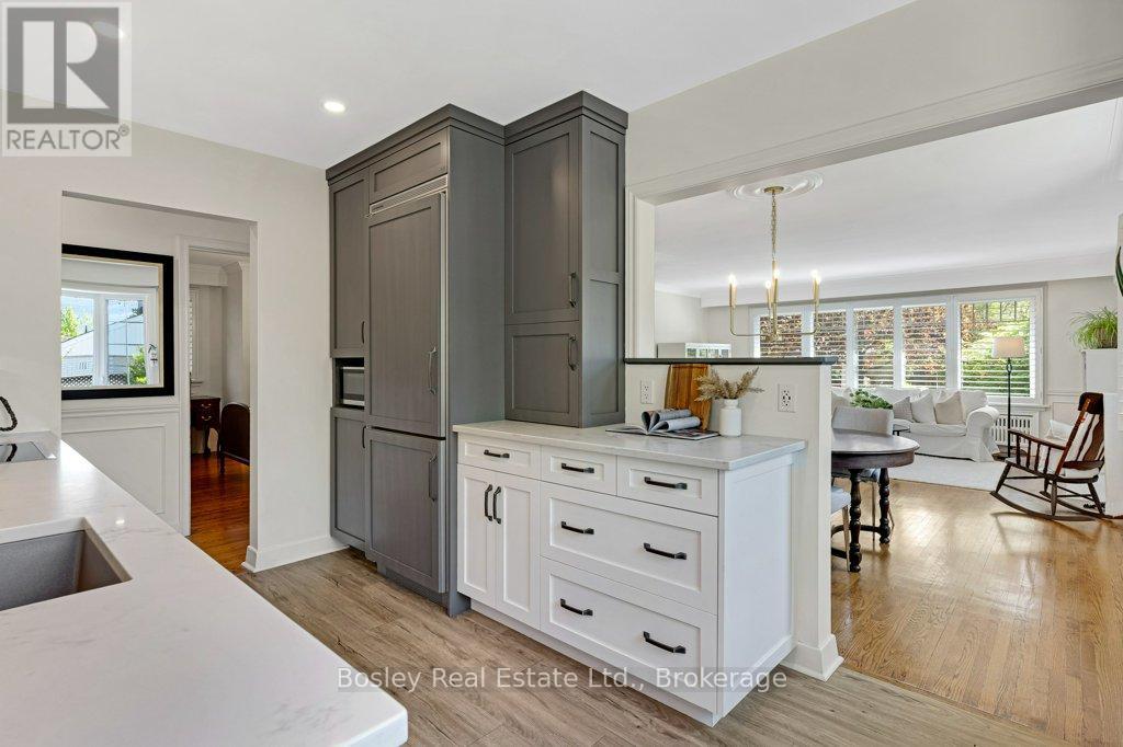 52 Forest Hill Drive, Guelph (Dovercliffe Park/old University), Ontario  N1G 2E6 - Photo 16 - X13181846