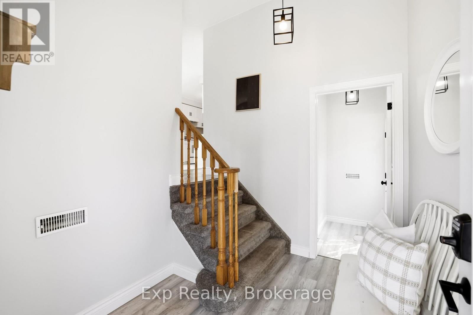 805 Battell Court, Cobourg, Ontario  K9A 5R7 - Photo 7 - X13182118