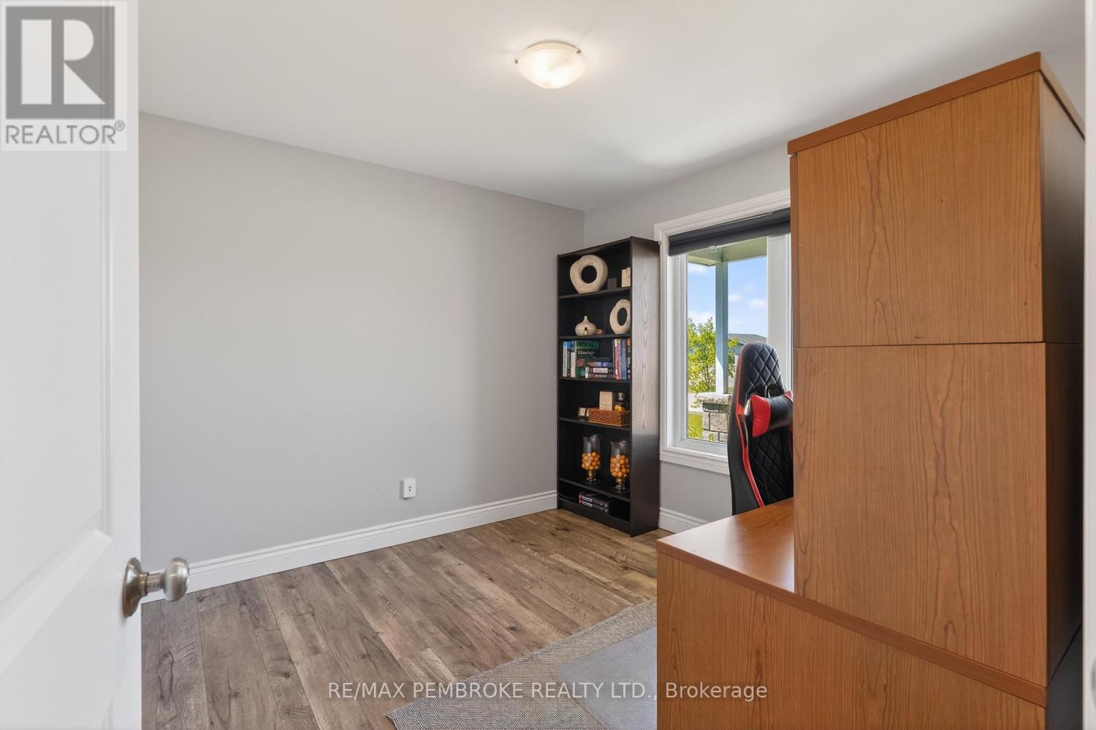 27 Noble Crescent, Petawawa, Ontario  K8H 0G1 - Photo 23 - X13182006