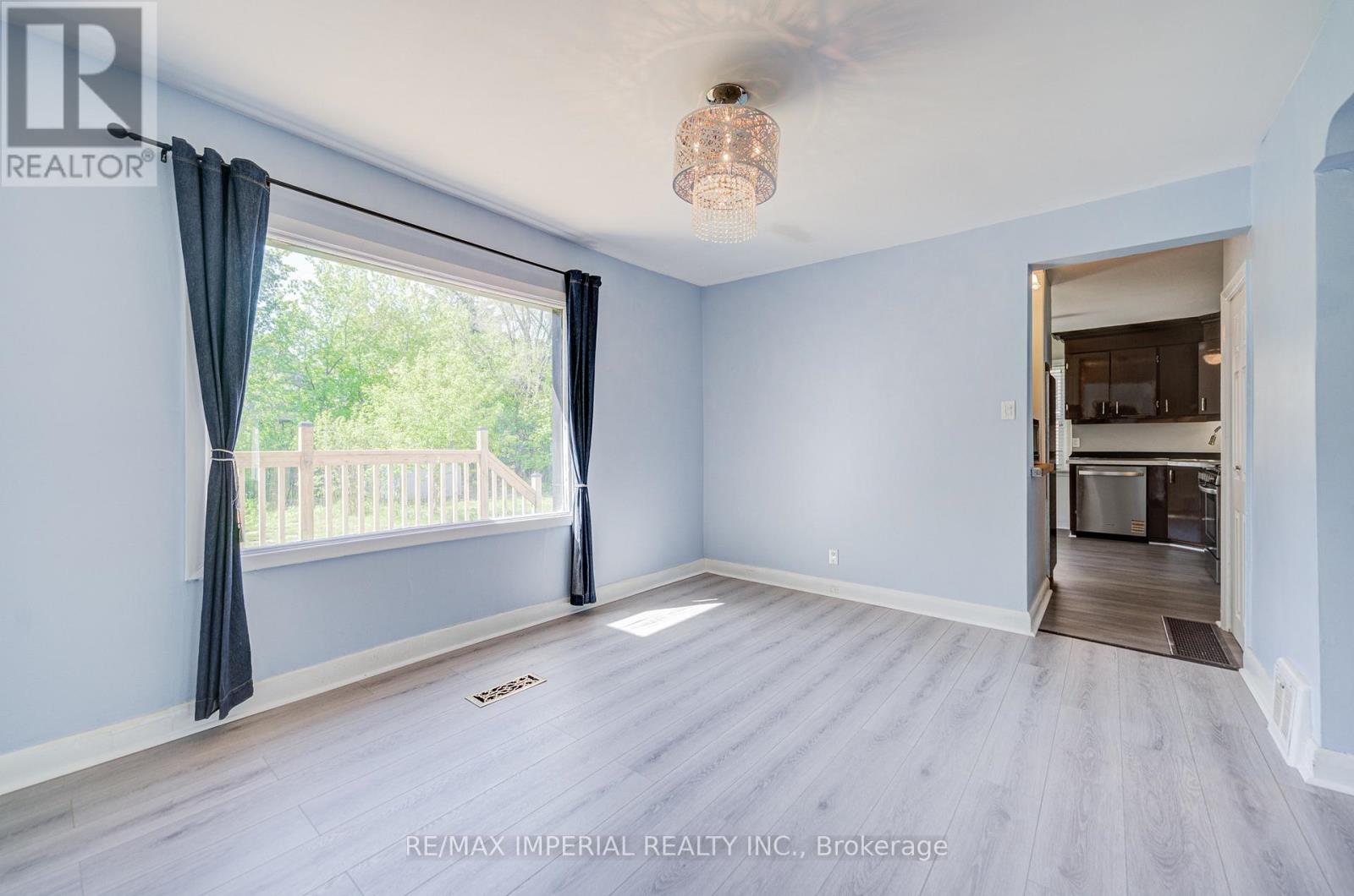49 Sunset Beach Road, Richmond Hill, Ontario  L4E 3G7 - Photo 14 - N13166942