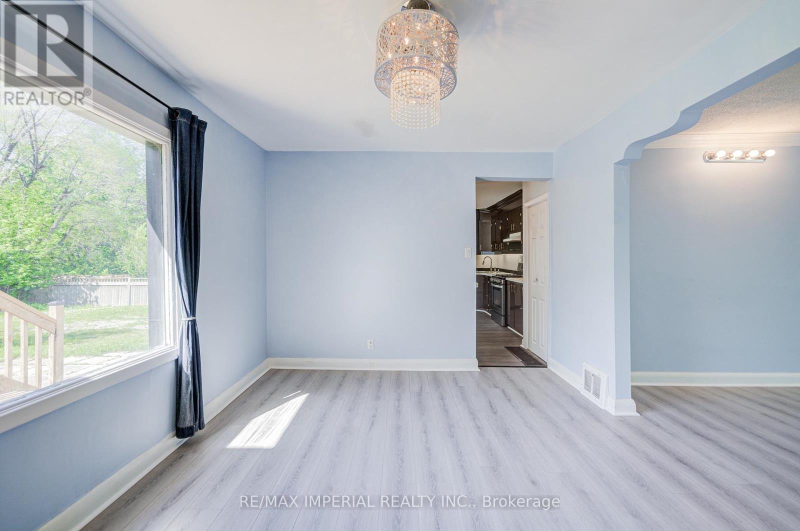49 Sunset Beach Road, Richmond Hill, Ontario  L4E 3G7 - Photo 15 - N13166942
