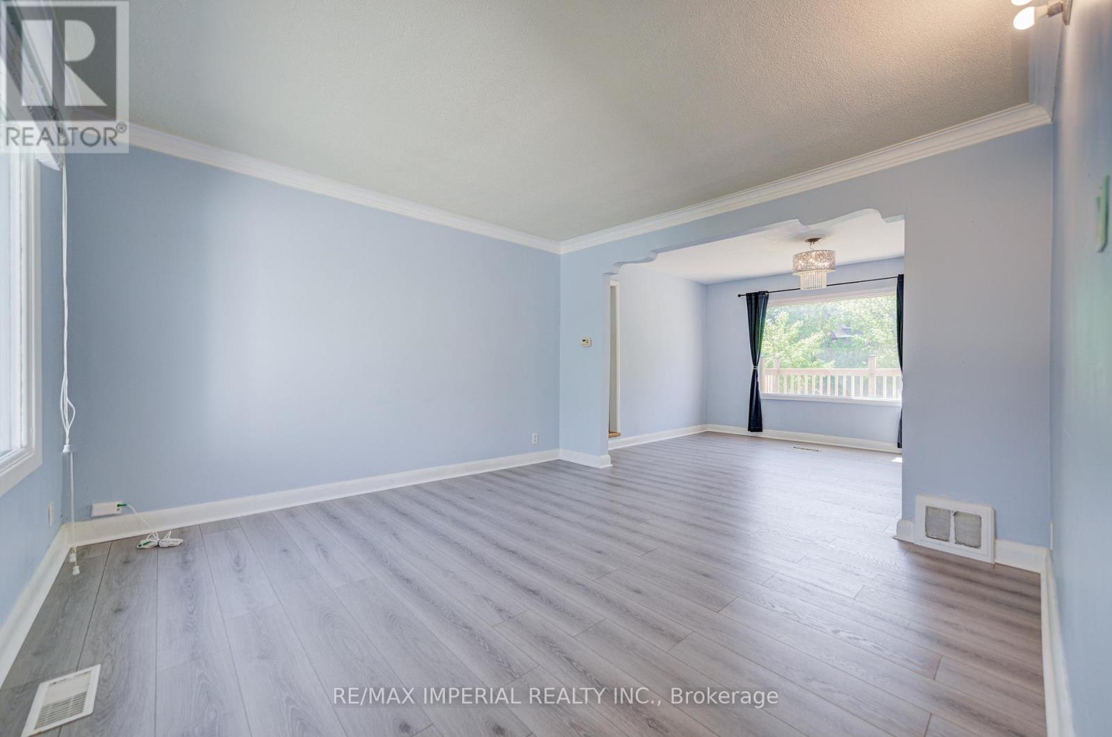 49 Sunset Beach Road, Richmond Hill, Ontario  L4E 3G7 - Photo 9 - N13166942