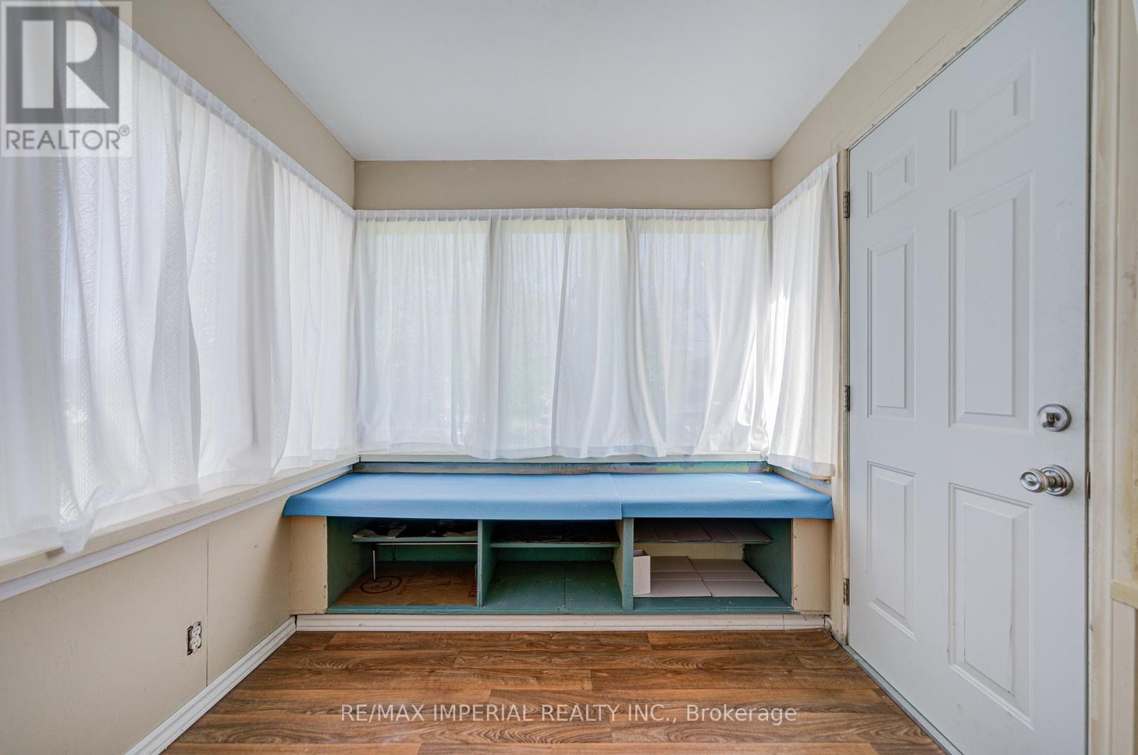 49 Sunset Beach Road, Richmond Hill, Ontario  L4E 3G7 - Photo 6 - N13166942