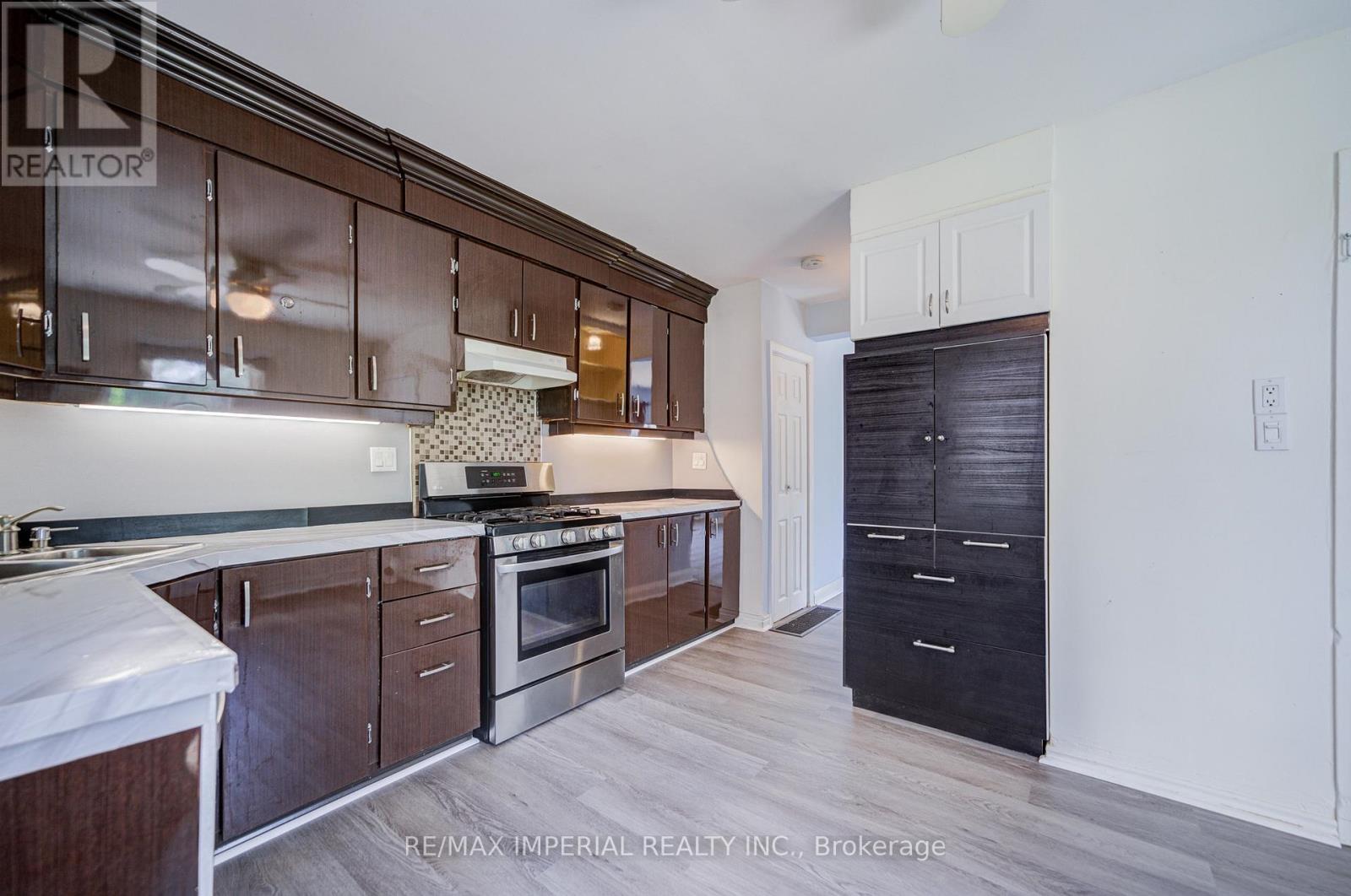 49 Sunset Beach Road, Richmond Hill, Ontario  L4E 3G7 - Photo 28 - N13166942