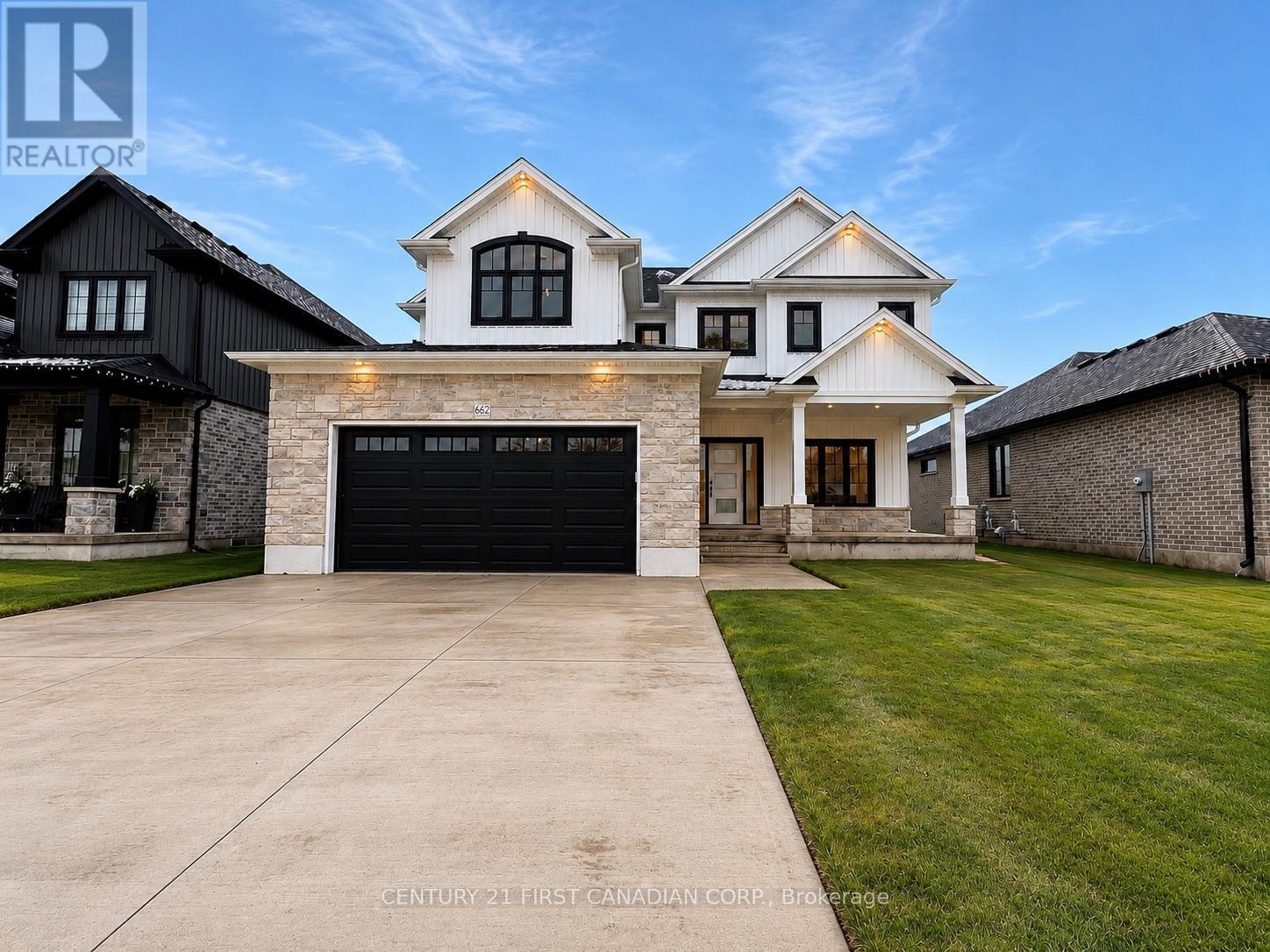 108 MAPLEDENE LANE, Lucan Biddulph, Ontario