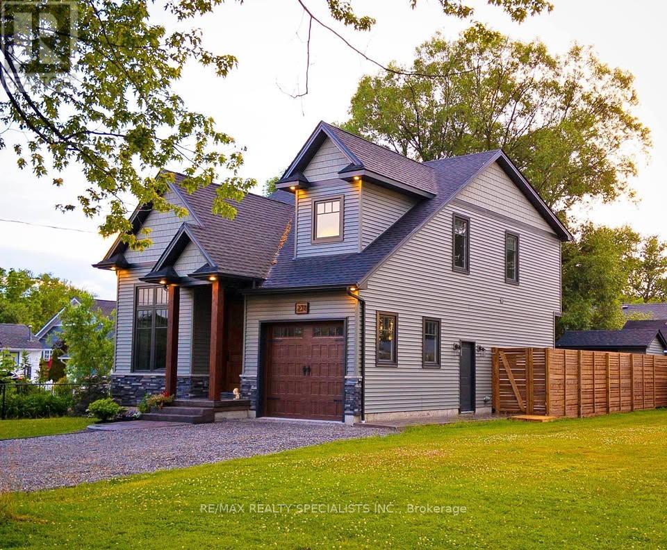 231 ROSEWOOD AVENUE