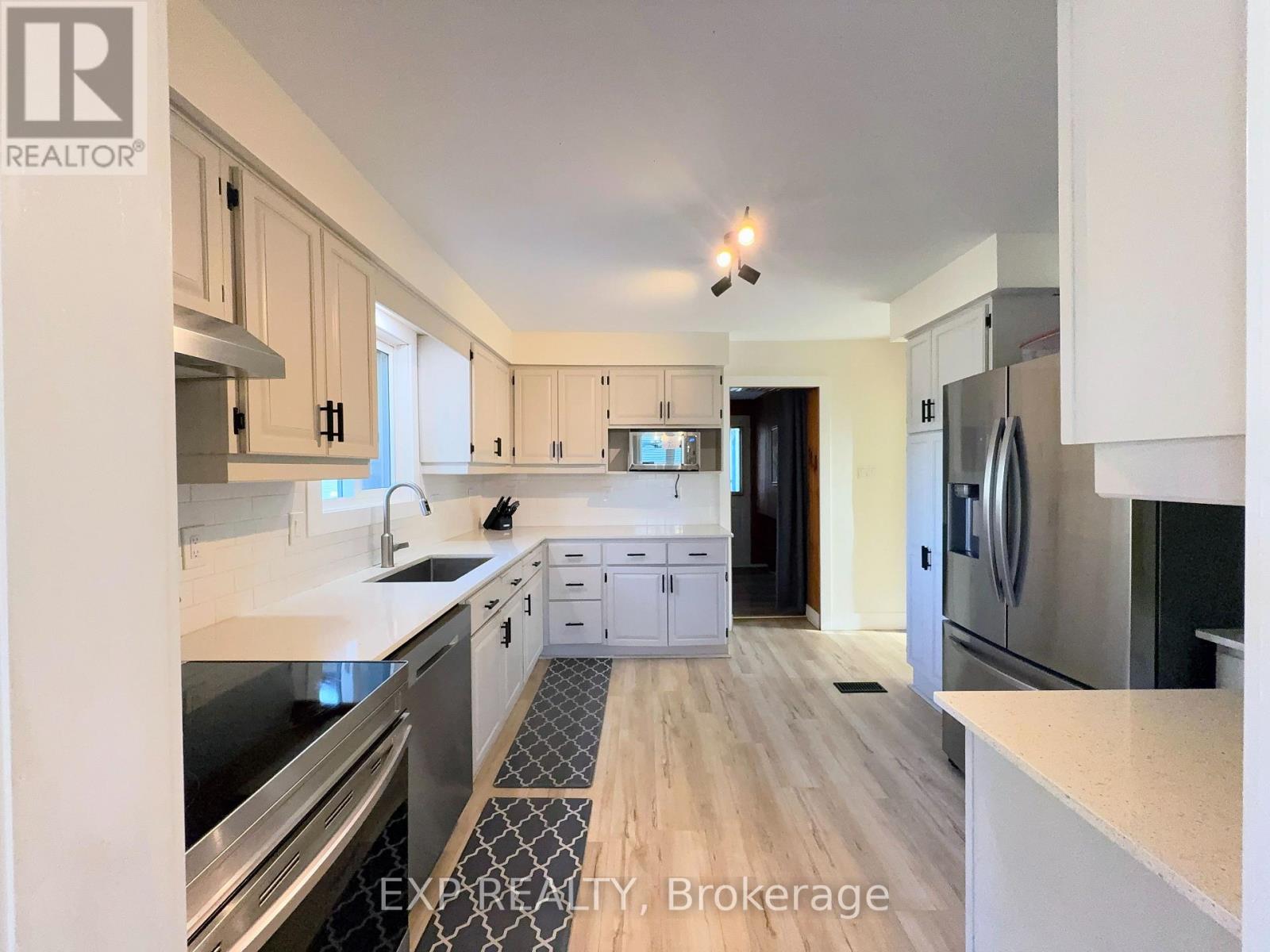 30 Cowan Avenue, London South, Ontario  N6C 4E6 - Photo 10 - X13182042