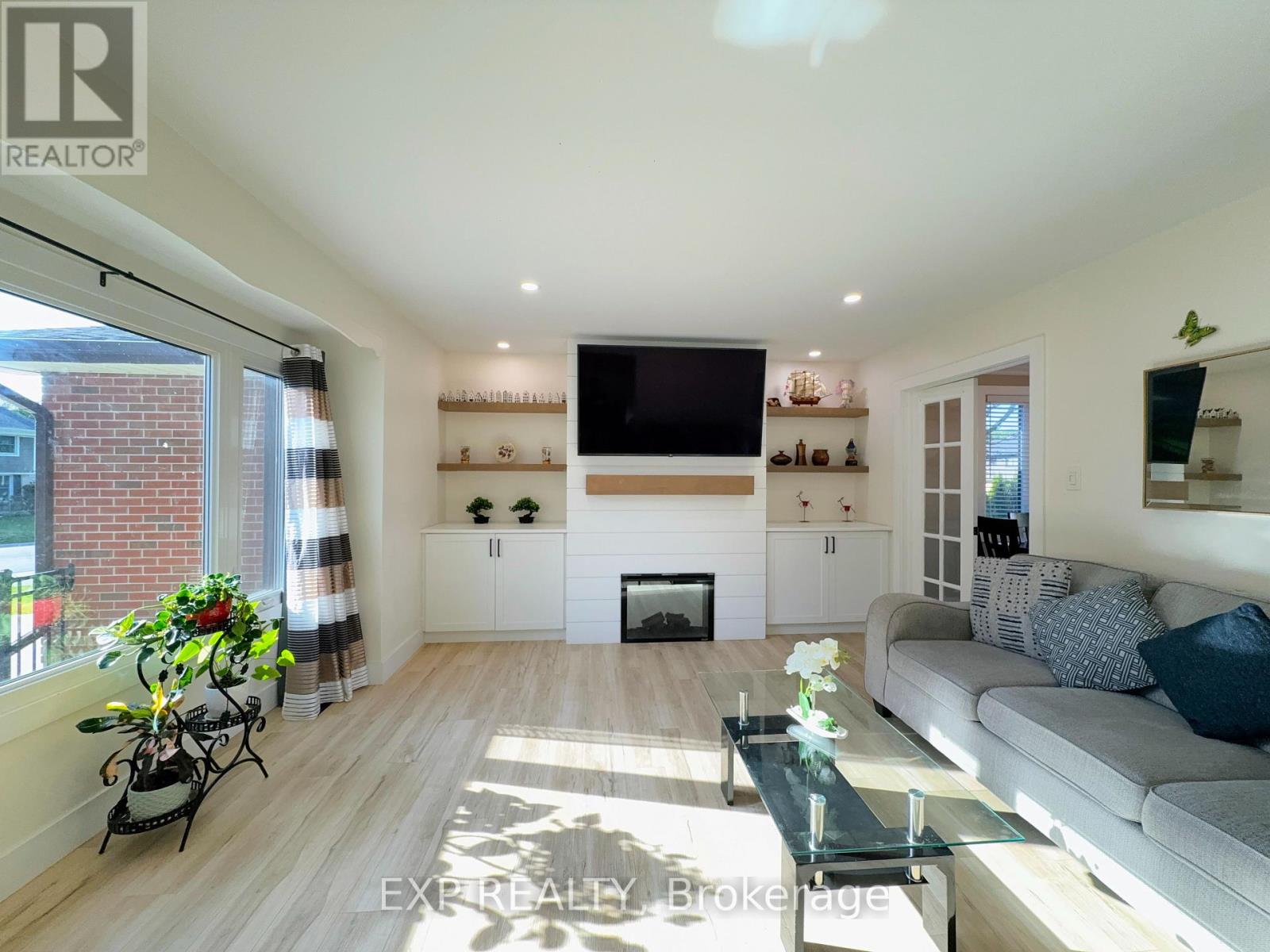 30 Cowan Avenue, London South, Ontario  N6C 4E6 - Photo 4 - X13182042
