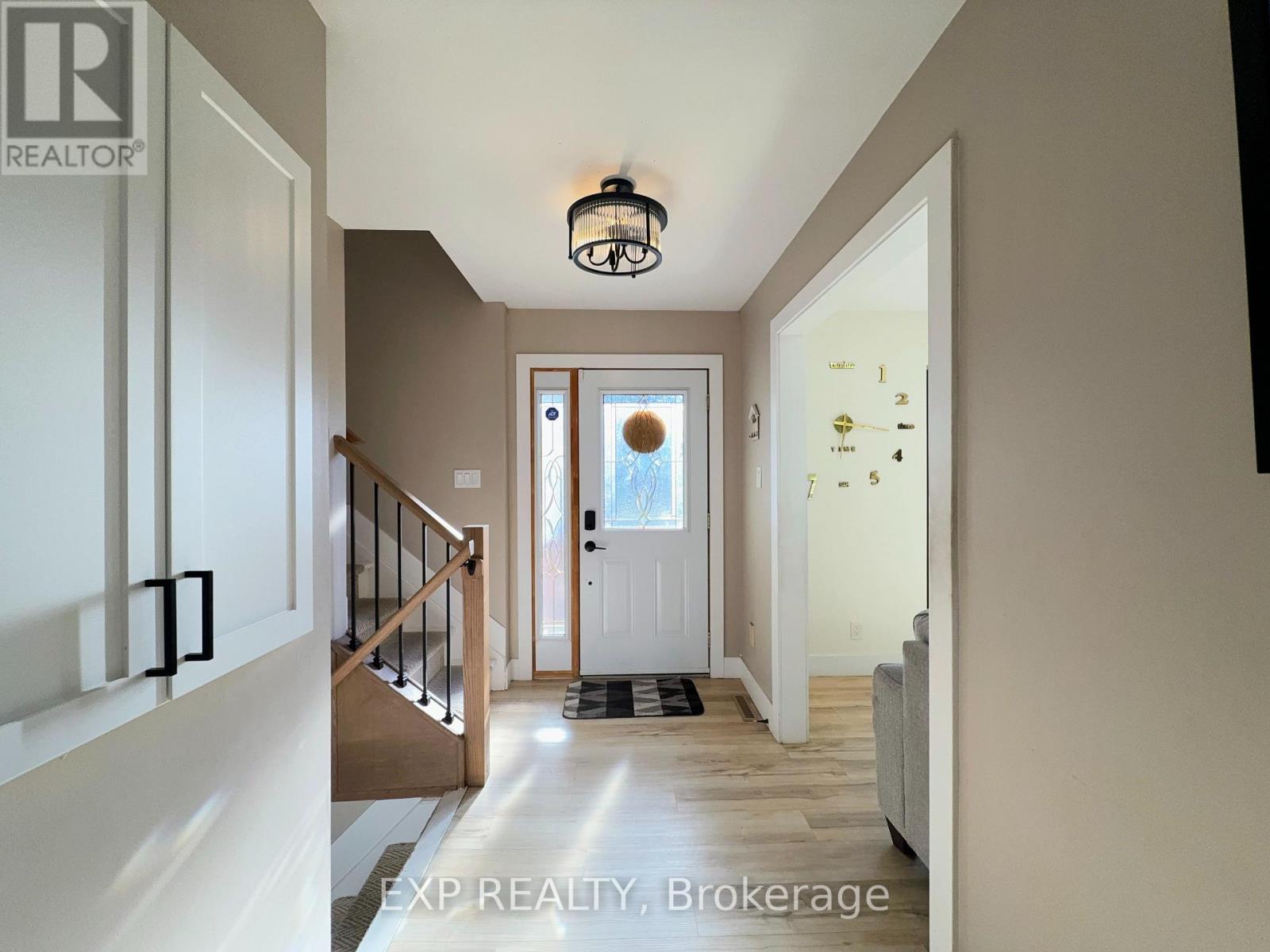 30 Cowan Avenue, London South, Ontario  N6C 4E6 - Photo 5 - X13182042