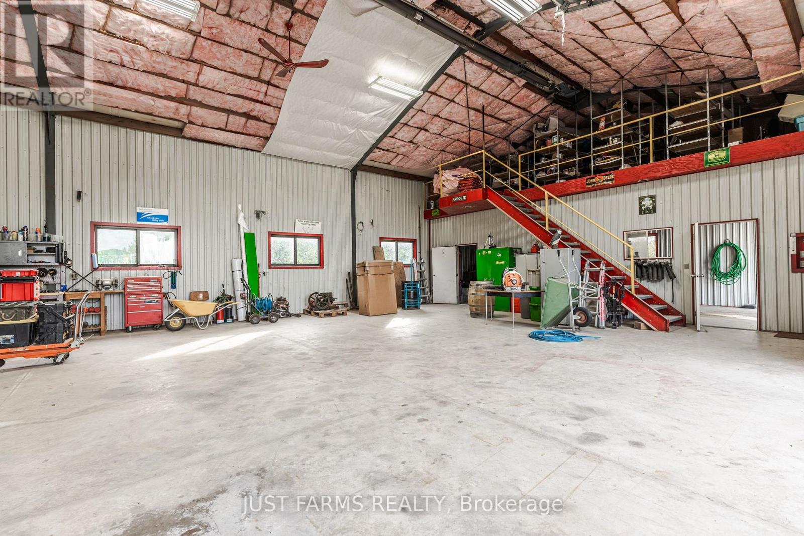24204 Crow Road, Chatham-Kent, Ontario  N0P 1Z0 - Photo 31 - X13182334