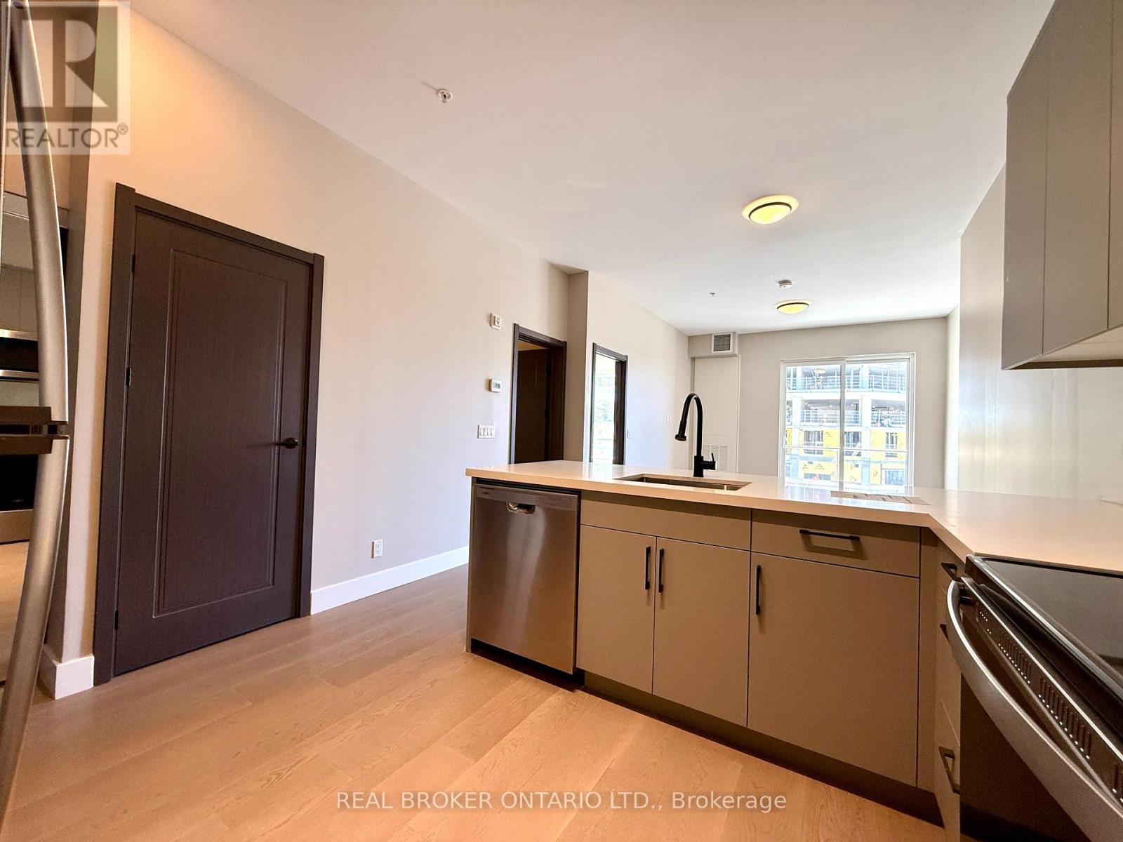 180 Kanata Avenue, Ottawa, Ontario  K2K 3L9 - Photo 11 - X13182310