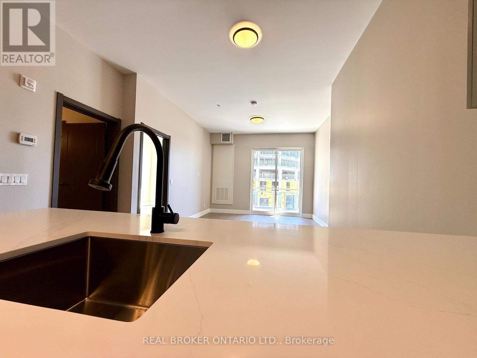 180 Kanata Avenue, Ottawa, Ontario  K2K 3L9 - Photo 12 - X13182310
