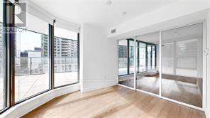 805 - 11 Wellesley Street W, Toronto, Ontario  M4Y 1E8 - Photo 14 - C13181958