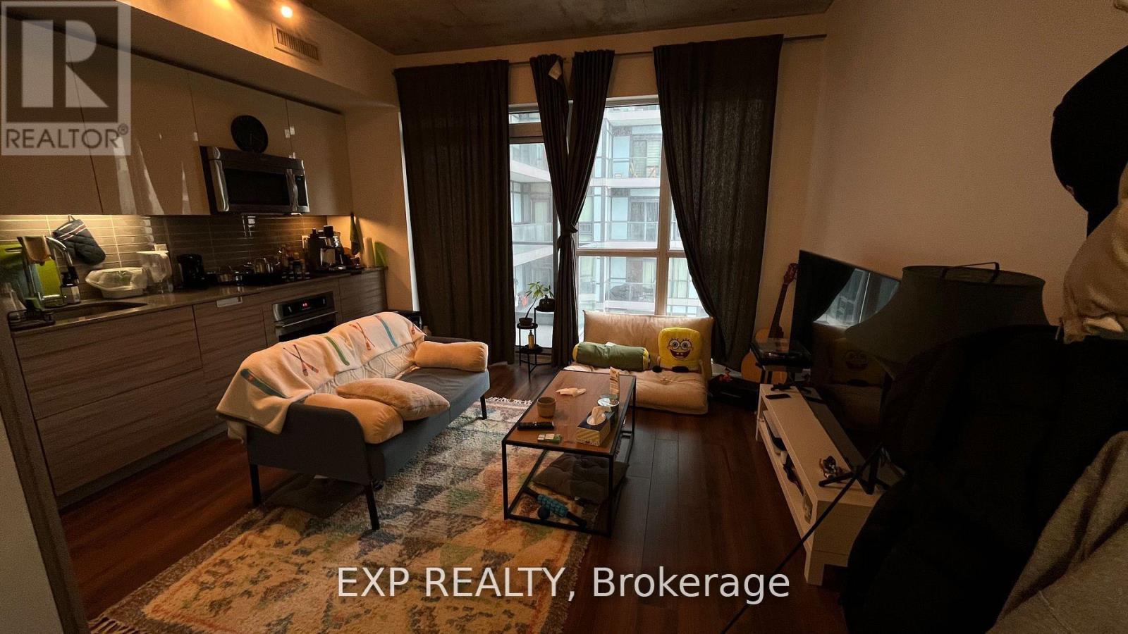 902 - 210 Simcoe Street, Toronto, Ontario  M5T 2W5 - Photo 3 - C13182110