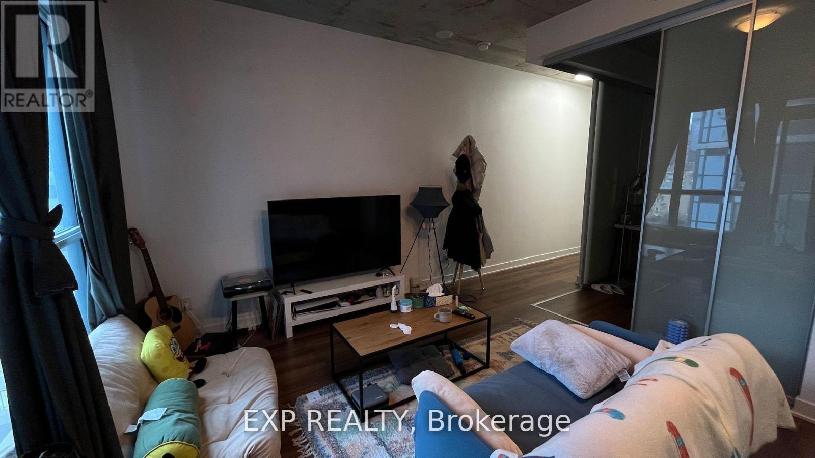 902 - 210 Simcoe Street, Toronto, Ontario  M5T 2W5 - Photo 4 - C13182110