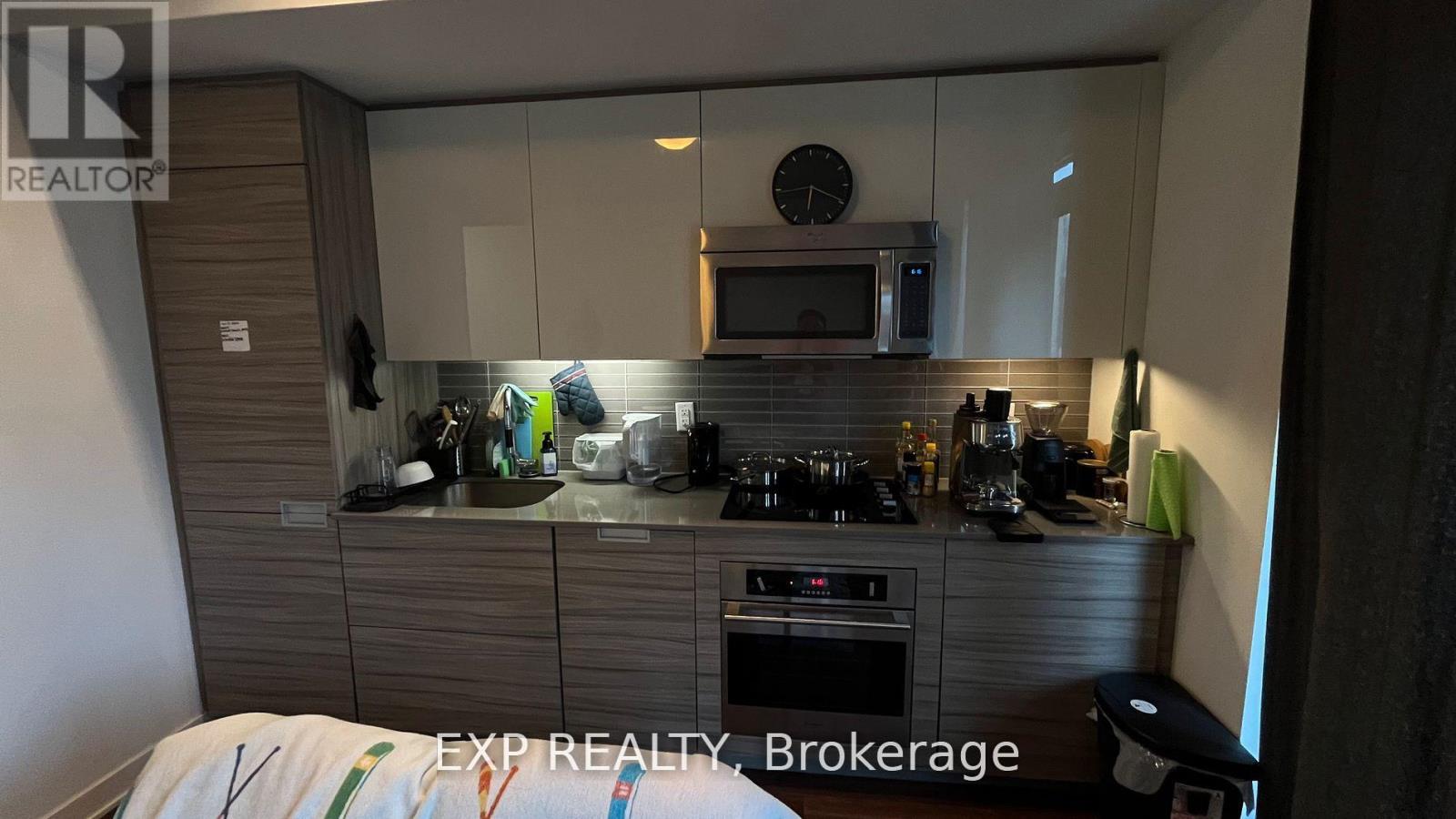 902 - 210 Simcoe Street, Toronto, Ontario  M5T 2W5 - Photo 6 - C13182110