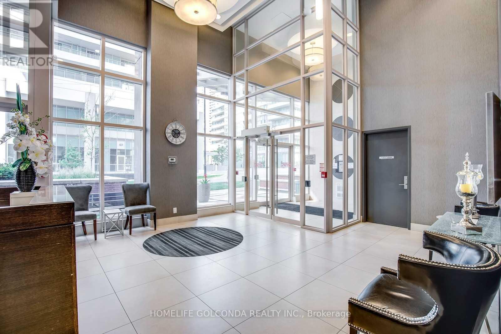 2002 - 25 Town Centre Crescent, Toronto, Ontario  M1P 0B4 - Photo 2 - E13181794