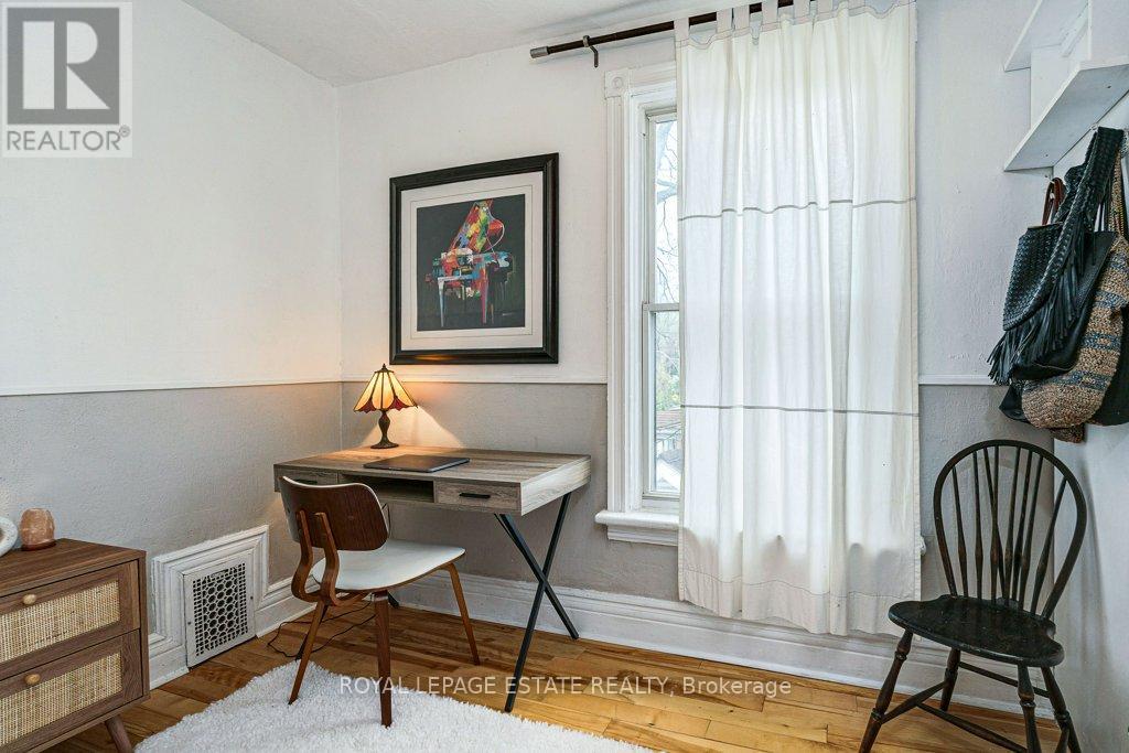 158 Waverley Road, Toronto, Ontario  M4L 3T3 - Photo 25 - E13181854