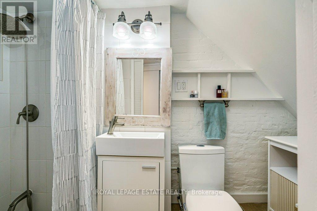 158 Waverley Road, Toronto, Ontario  M4L 3T3 - Photo 33 - E13181854