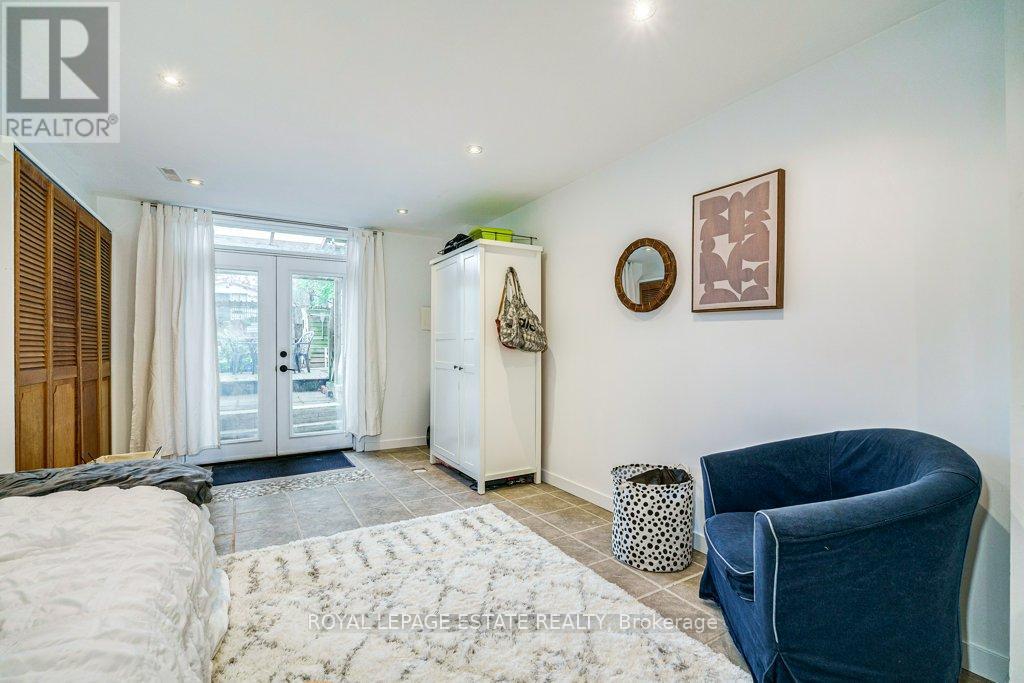 158 Waverley Road, Toronto, Ontario  M4L 3T3 - Photo 39 - E13181854