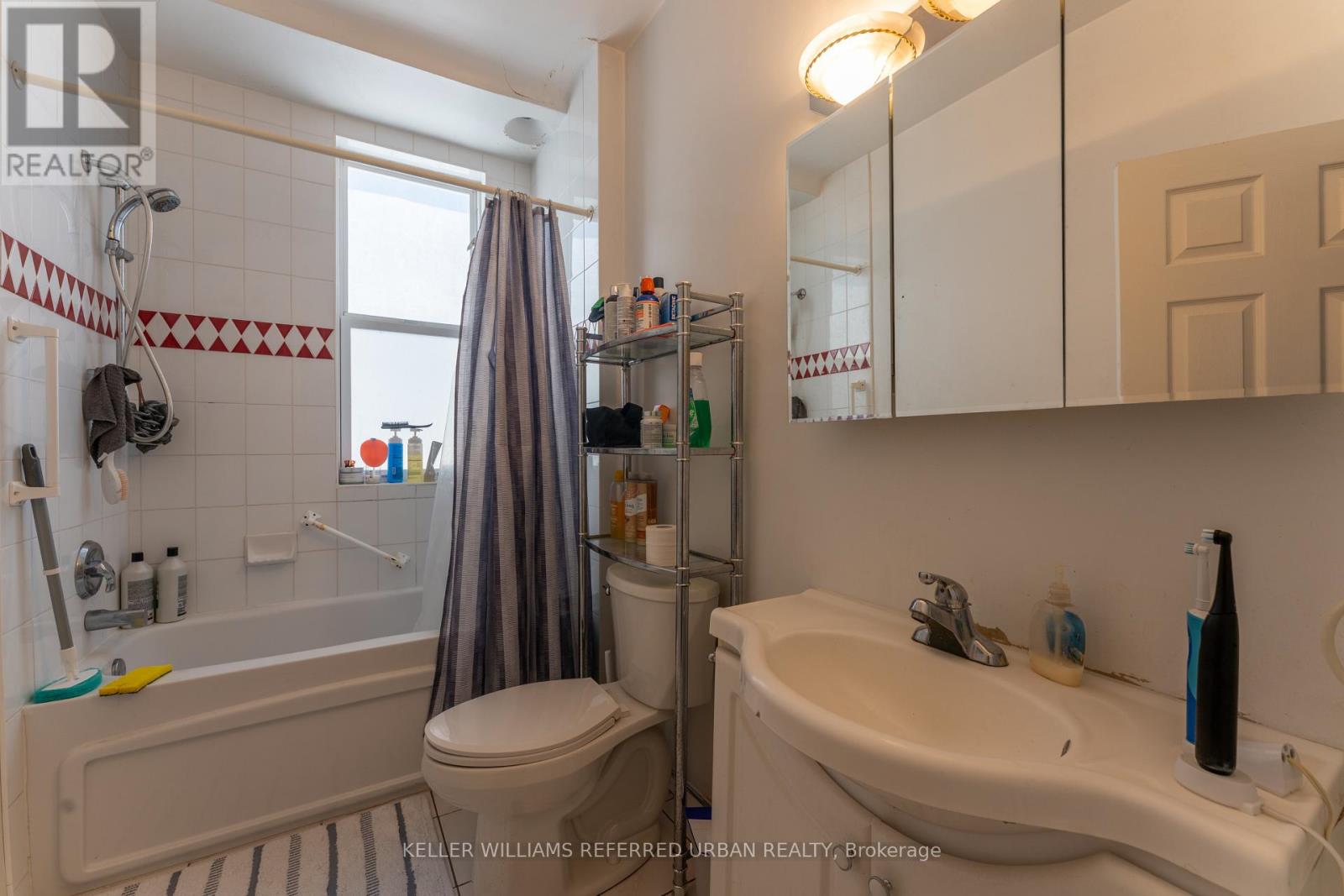 84 Gough Avenue, Toronto, Ontario  M4K 3N8 - Photo 15 - E13181966