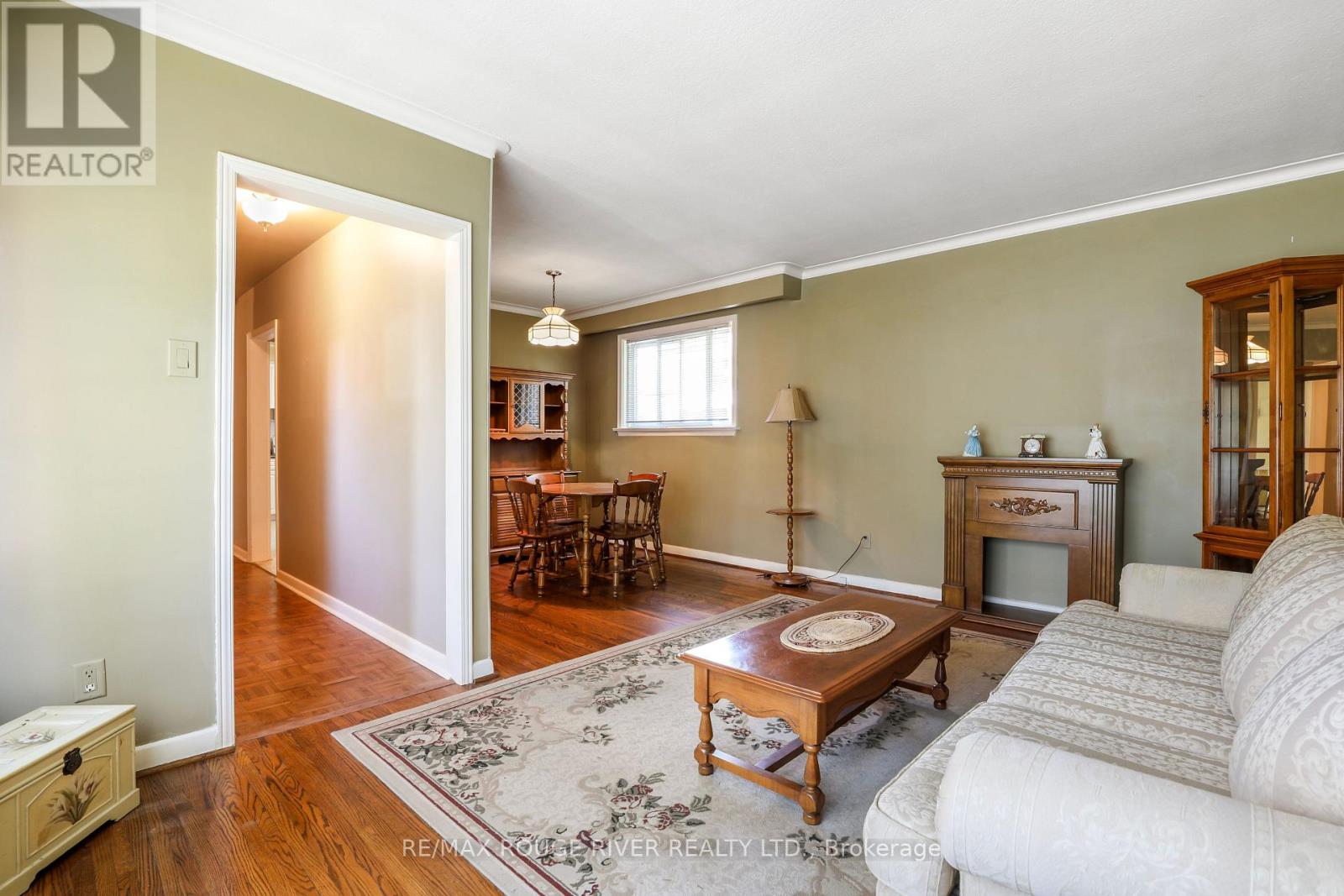 14 Farmbrook Road, Toronto, Ontario  M1J 2S4 - Photo 8 - E13182184
