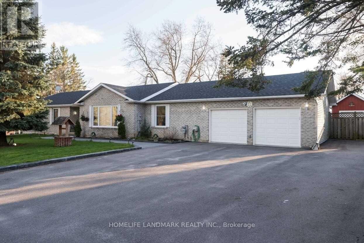 32 ELMVALE BOULEVARD, Whitchurch-Stouffville, Ontario