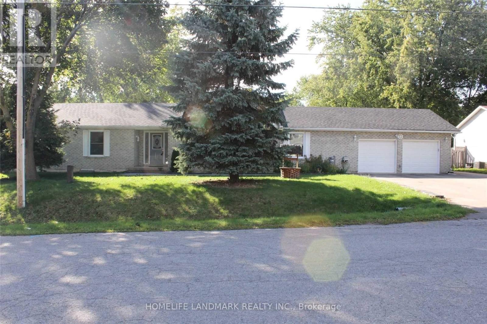 32 Elmvale Boulevard, Whitchurch-Stouffville, Ontario  L4A 2Y3 - Photo 3 - N13181842